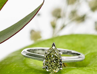 Image of diamonds in color