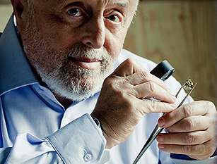 Leibish Declares War on DiCaprio