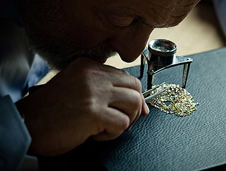 Leibish and a Diamond Loupe