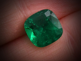 The World’s Most Desired Emerald  | Leibish