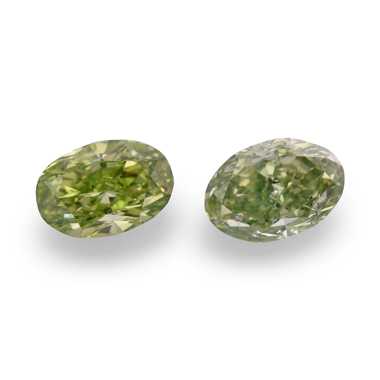 1.62 carat, Fancy Vivid Yellowish Green Diamonds, Oval Shape, (SI2)  Clarity, GIA, SKU 432455