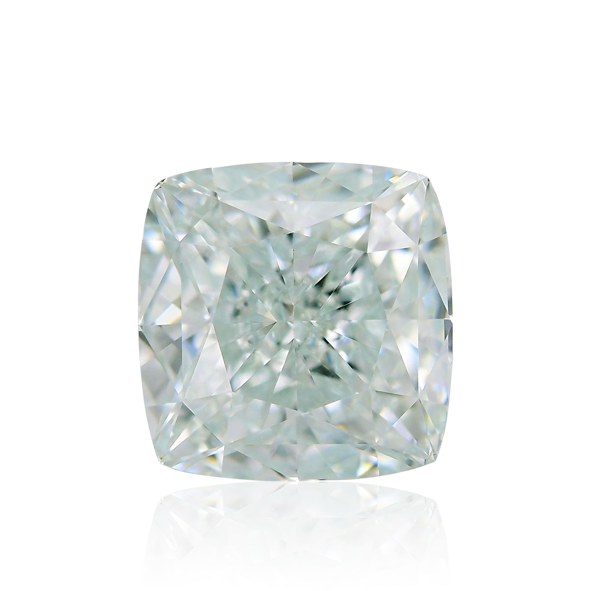 Fancy Light Bluish Green Diamond
