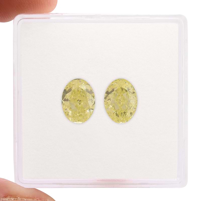 Fancy Light Yellow Diamond  - 2