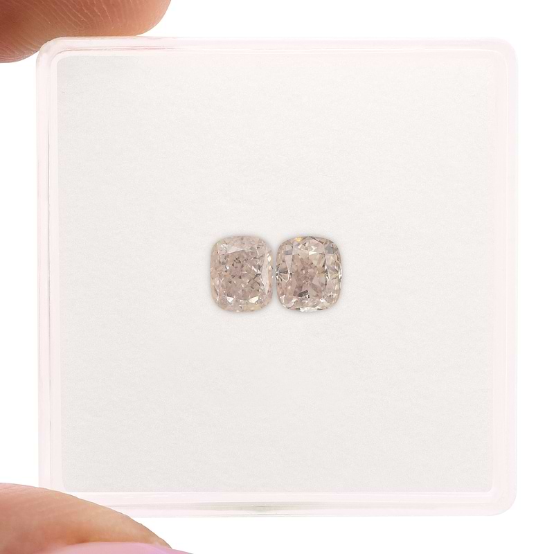 Fancy Light Purplish Pink Diamond  - 2