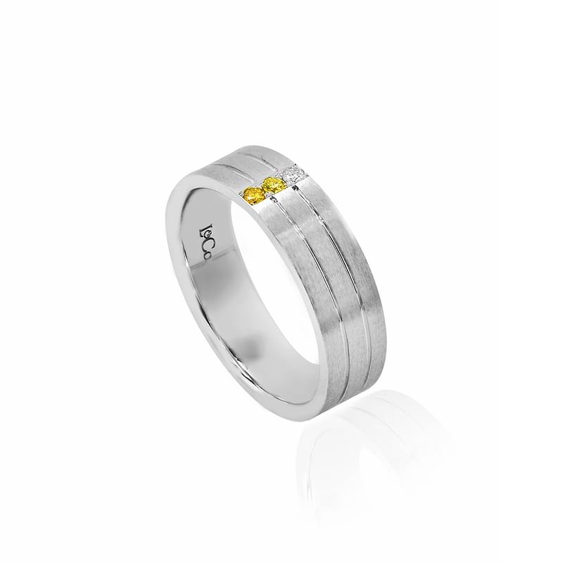Gent's Graduated Yellow Diamond Band Ring