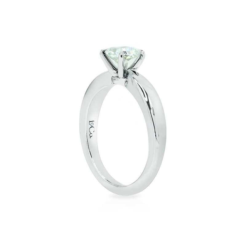 Light Green Graduated Solitaire Ring