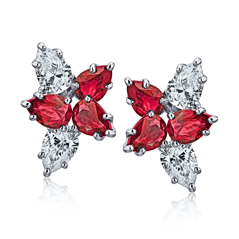 2.52 Carat Pear Shape Red Ruby and Diamond Cluster Earrings, ARTIKELNUMMER 28748V (4,18 Karat TW)