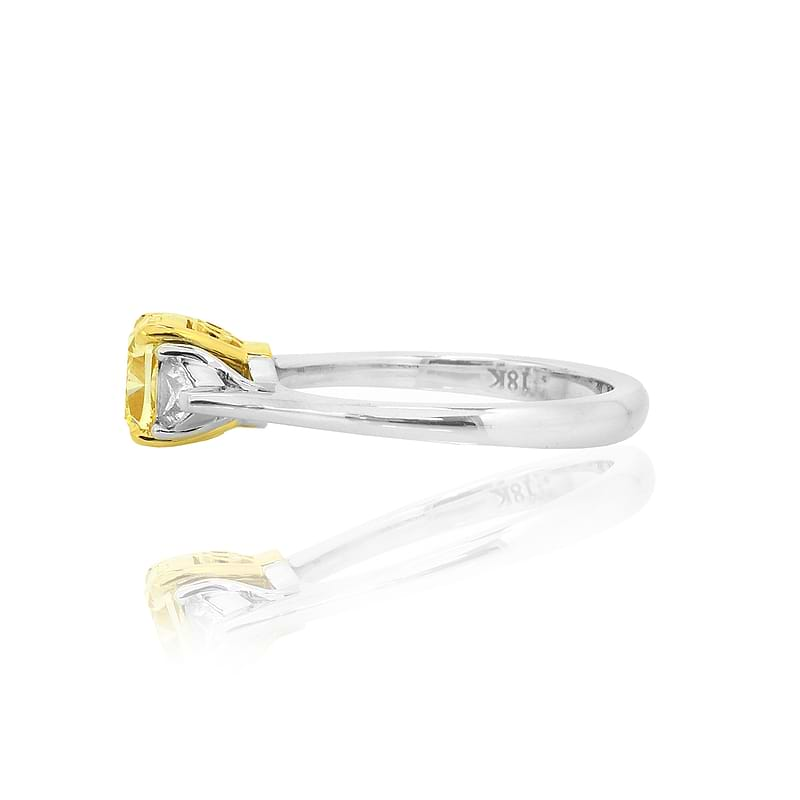 レディース FANCY WHITE 0.26ct CU/RT2537/GIA | tureserva.com.co