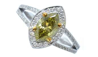 1.01ct Green Diamond Ring