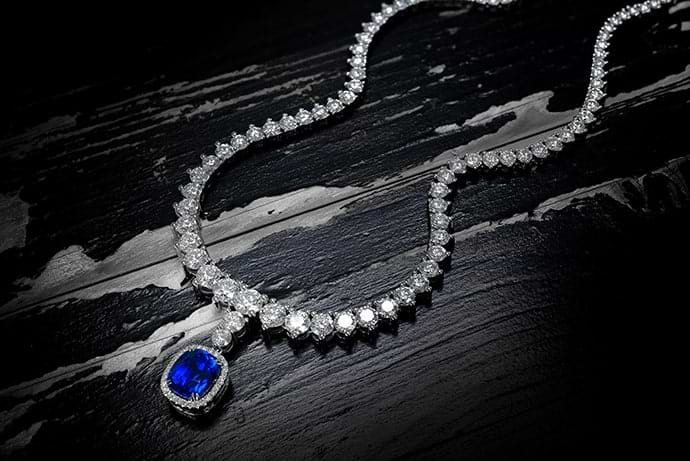 Extraordinary Round Diamond Necklace & Detachable Sapphire Halo Pendant (29.23Ct TW)