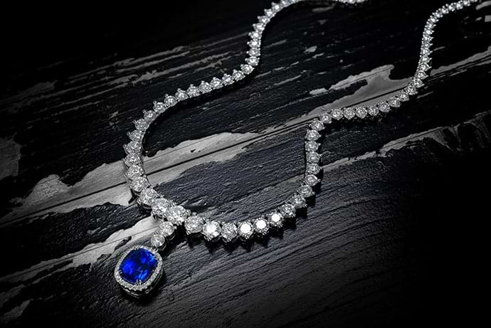  Extraordinary Round Diamond Necklace & Detachable Sapphire Halo Pendant (29.23Ct TW)