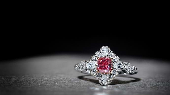 Argyle Vivid Pink and Diamond Antique Style Extraordinary Ring (0.84Ct TW)