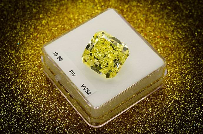 19.65 carat, Fancy Intense Yellow Diamond, Radiant Shape, VVS2 Clarity, GIA