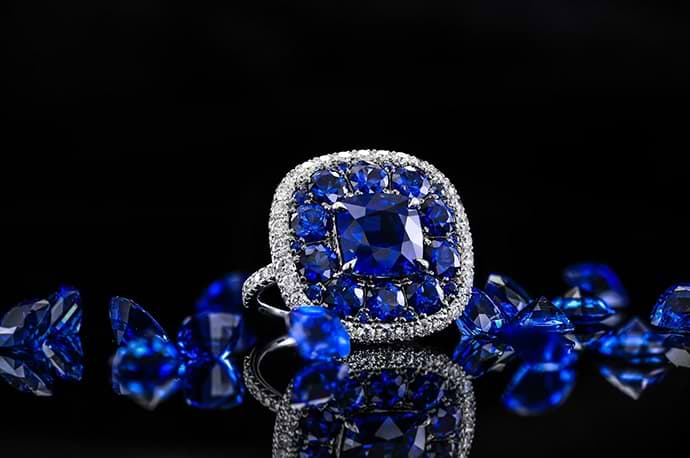 Royal Blue Sapphire and White diamonds Extraordinary Double Halo Ring (8.56Ct TW)