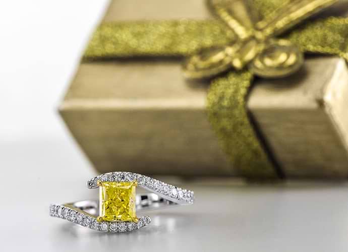 Fancy Intense Yellow Princess-cut Diamond Ring (1.15Ct TW)