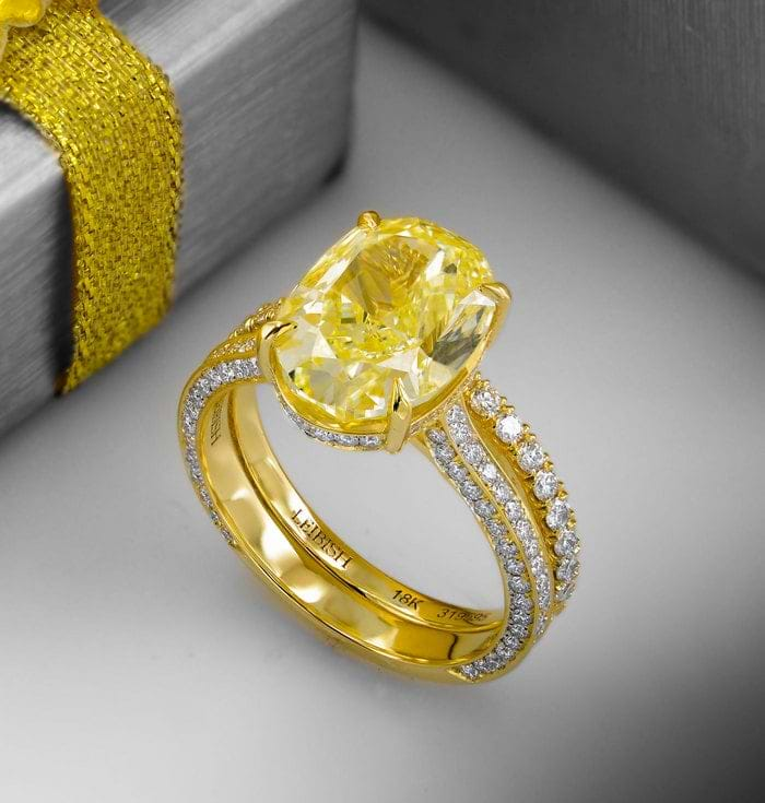 4.02ct Fancy Light Yellow Diamond Ring