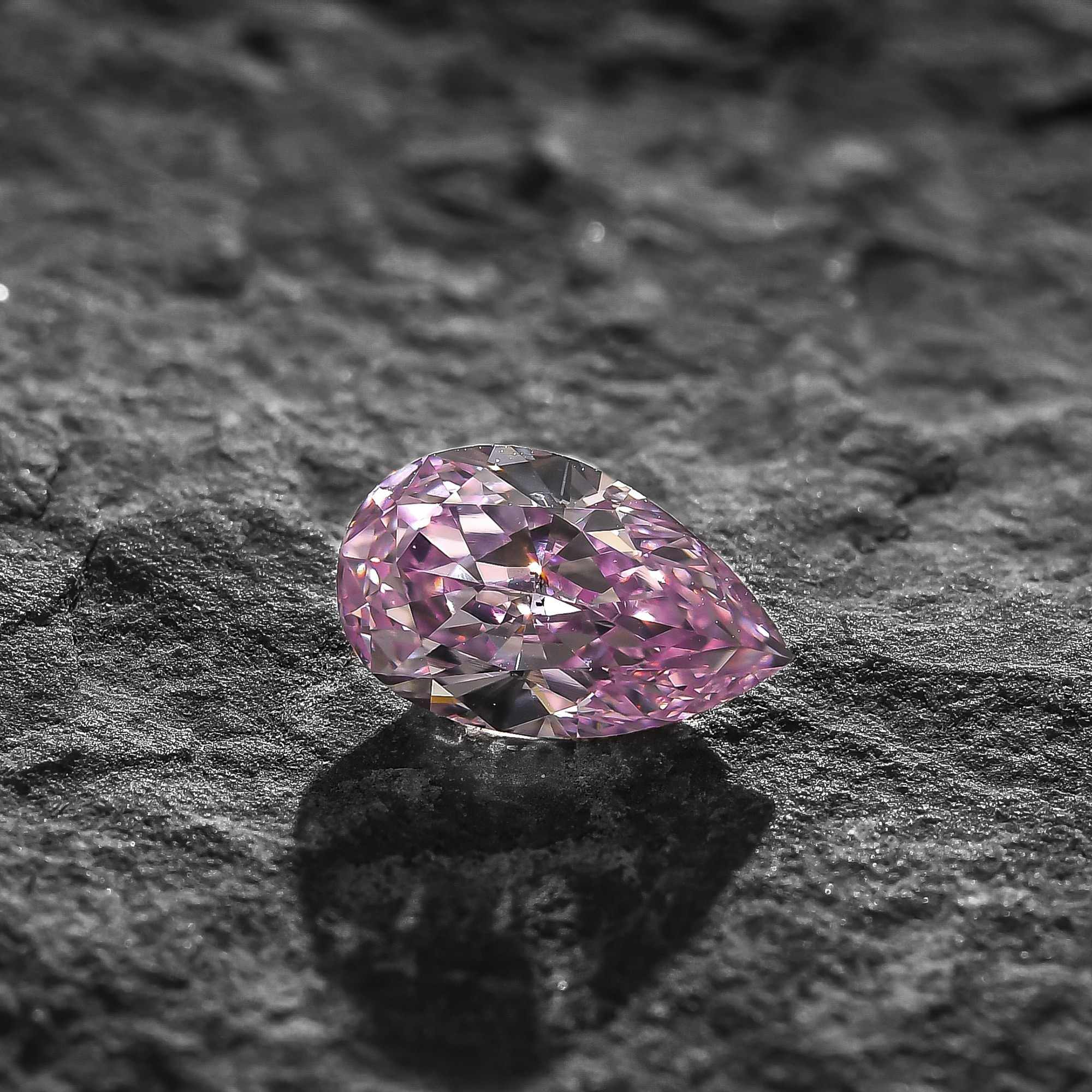 LEIBISH 0.75 carat, Fancy Intense Purple Pink Diamond, 6PP, Pear Shape, SI2 Clarity, GIA & ARGYLE