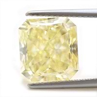 5.01ct Fancy Yellow Radiant