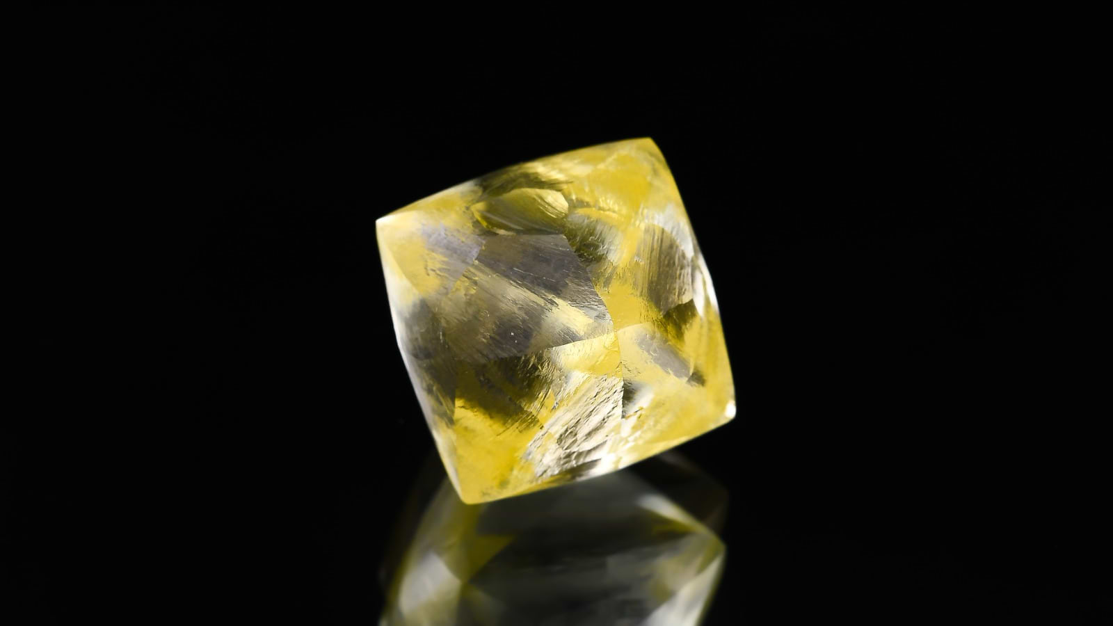 LEIBISH 137.93 carat Intense yellow rough diamond