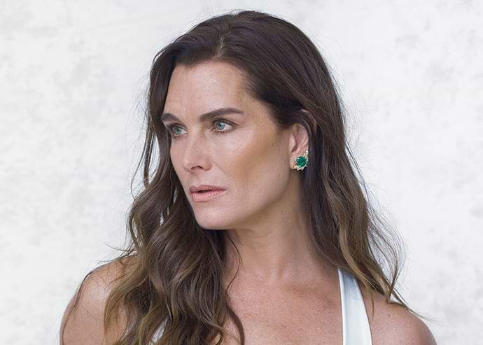 Brooke Shields in a pair of Leibish Emerald earrings