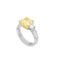 3.35 Carat, Fancy Light Yellow Radiant Diamond Engagement Ring