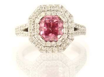 Verlobungsring mit Leibish-Diamant in Prosperity Pink