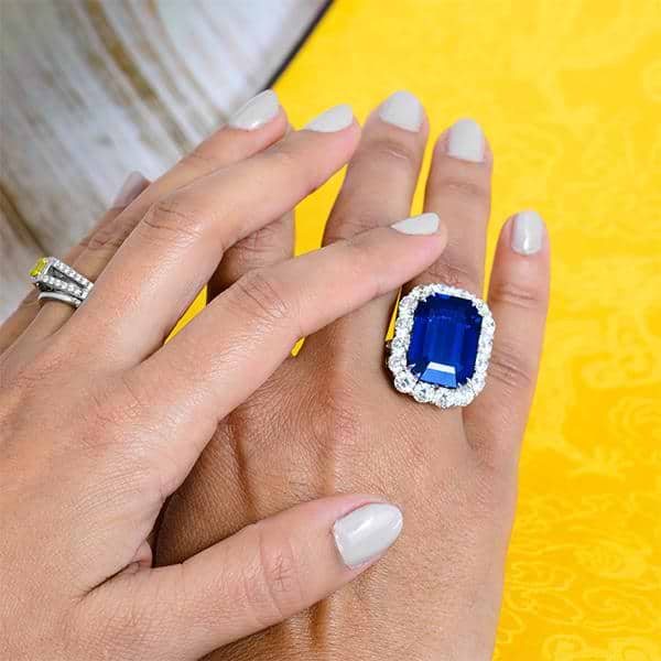 Design your store own sapphire ring