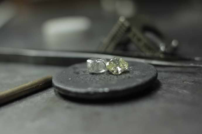 Diamond rough and polished at the cutting stage