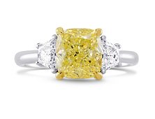 Engagement ring - Image 1