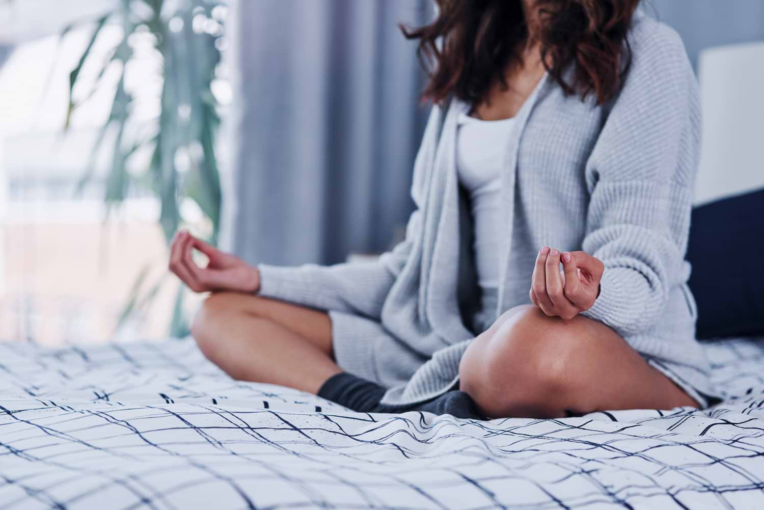 Le yoga au lit, le remède pour l’insomnie?