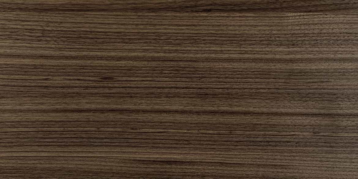 Walnoten hout geolied Pure. De meubelen van B DUTCH, zoals de badmeubelen, kasten e.d. kunnen worden gemaakt van diverse houtsoorten.