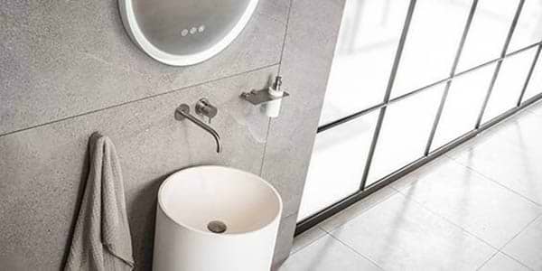 Ronde-spiegel-led-verlichting-witte-achtergrond-lijst-ronde-badkamerspiegel-design-badkamer-spiegel-B-DUTCH