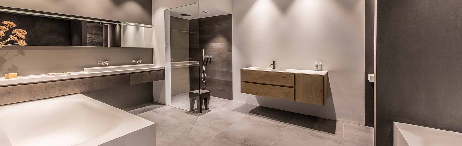 Badkamer inspiratie bij B DUTCH. Laat onze ontwerpers meedenken met uw badkamer ideeën en badkamer ontwerpen.