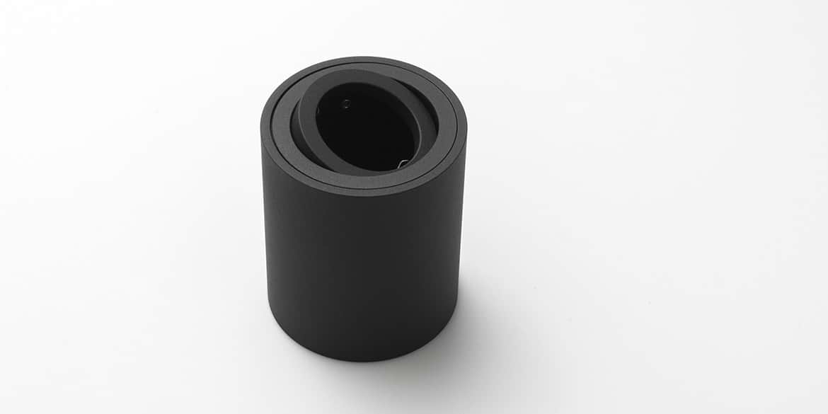 Opbouwspots, mat zwart of mat wit. B DUTCH collectie The Essentials opbouwspots. Plafondspots voor moderne inrichting. Strak design spots.