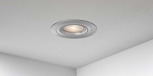 Spotjes, inbouwspots rond 92mm aluminium LED, verstelbaar, kantelbaar, uit de B DUTCH The Essentials plafondspots collectie. Diverse maten, mat zwarte spots, mat witte spots en geborsteld aluminium LED spots voor GU10, MR16 en Philips Hue GU10 lichtbronnen.