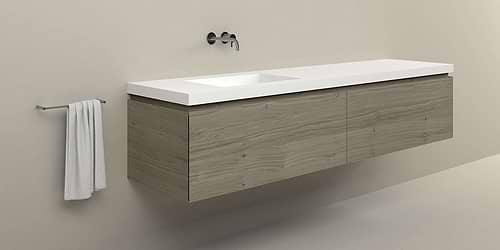 Badkamermeubel Ferrara 220 cm eiken hout, massief, massive oak veneer Painted Ash Grey houtfineer met Saint Barth wastafel van solid surface Corian, 50 mm dik, enkele wasbak links.