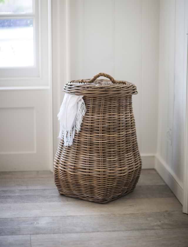 Vintage Wooden Basket with Garden Vegetables – Creative Bargains