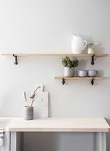 Classic Oak Shelf & Cast Iron Bracket Small Natural