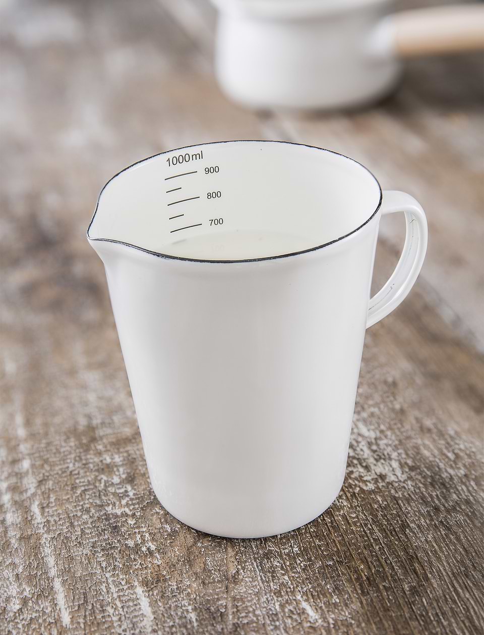 Enamel Measuring Jug Warm White