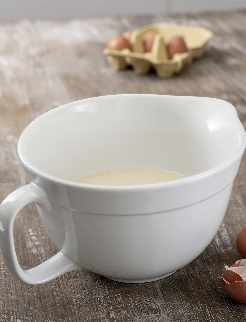 Rialto Mixing Bowl with Handle White
