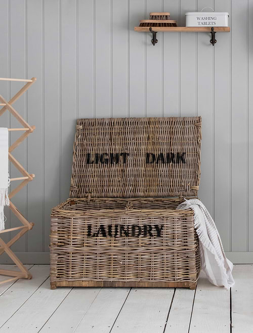 Bembridge Dark & Lights Laundry Chest Natural