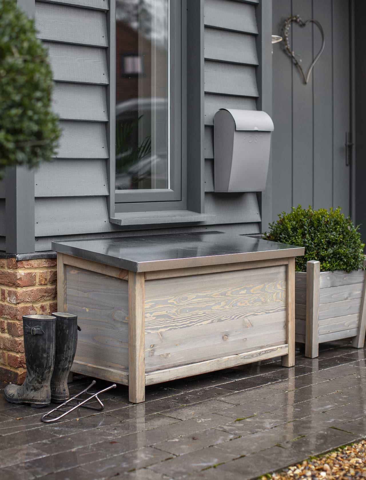 Outdoor storage tote discount