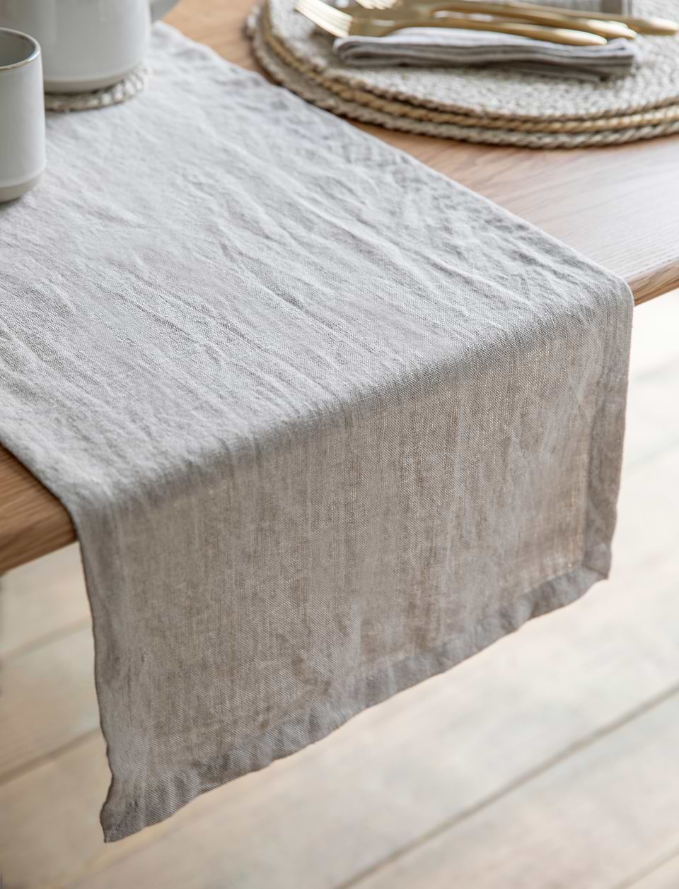Classic Table Runner Natural