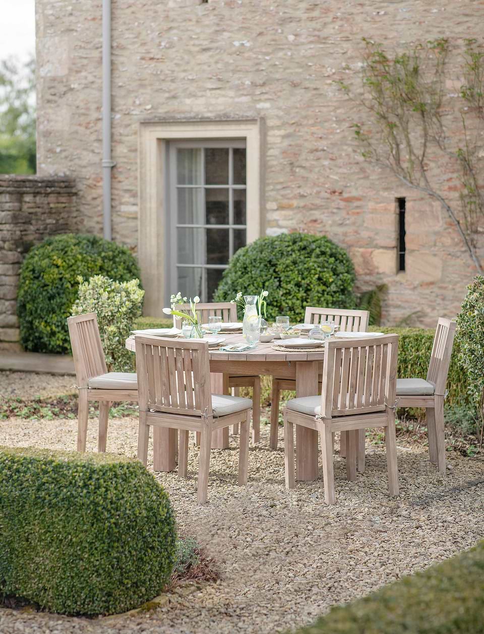 Porthallow Round Dining Table Large Natural