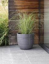 Rodborough Planter 53cm Carbon
