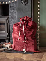 Hyde Christmas Sack Berry
