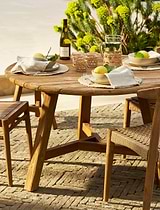 Hawthorne Round Slatted Dining Table Natural
