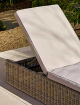 Skala Lounger Light Rattan