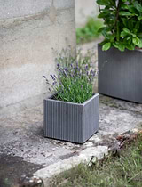 Siddington Square Planter in Grey, Medium
