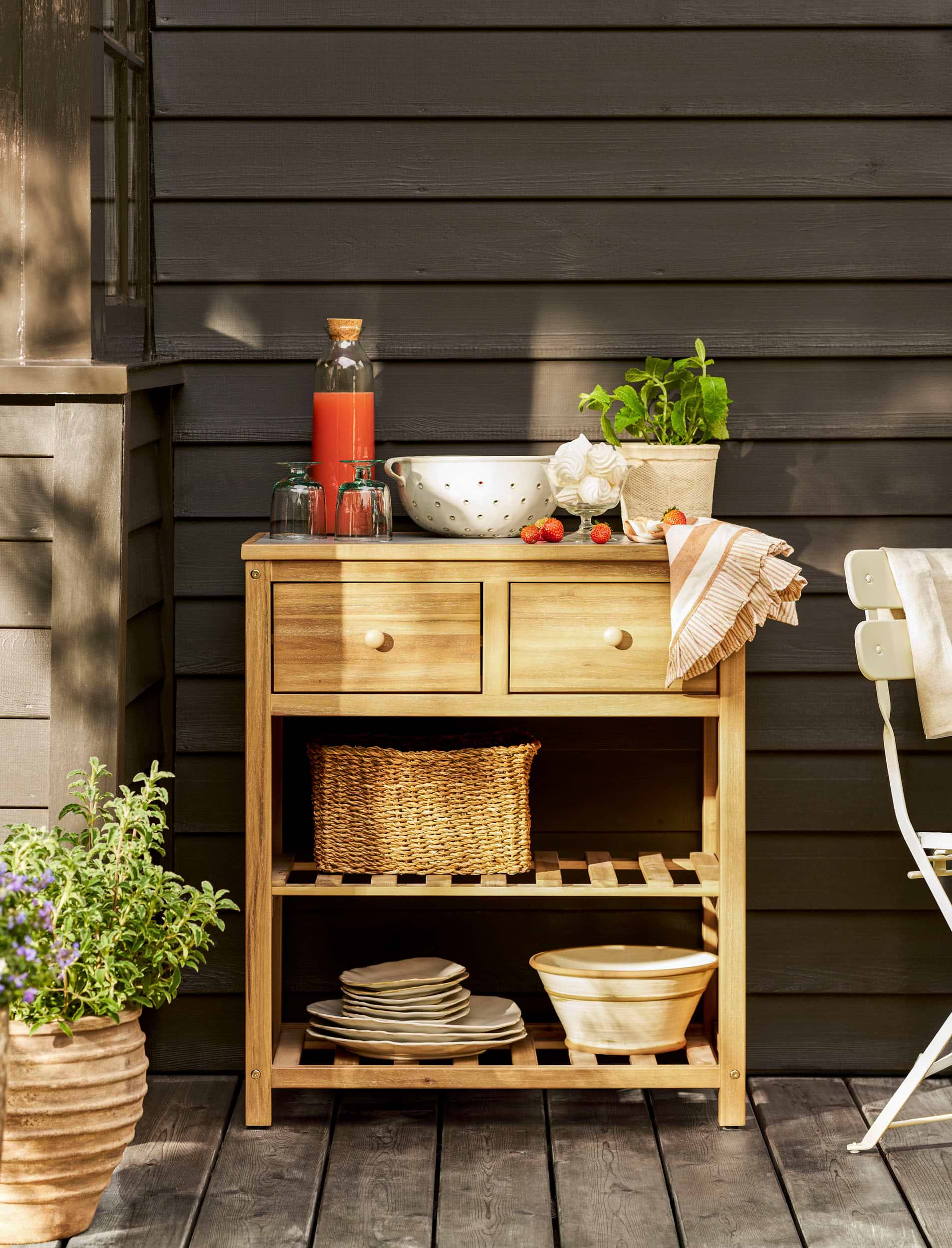 Stonesfield Outdoor Storage